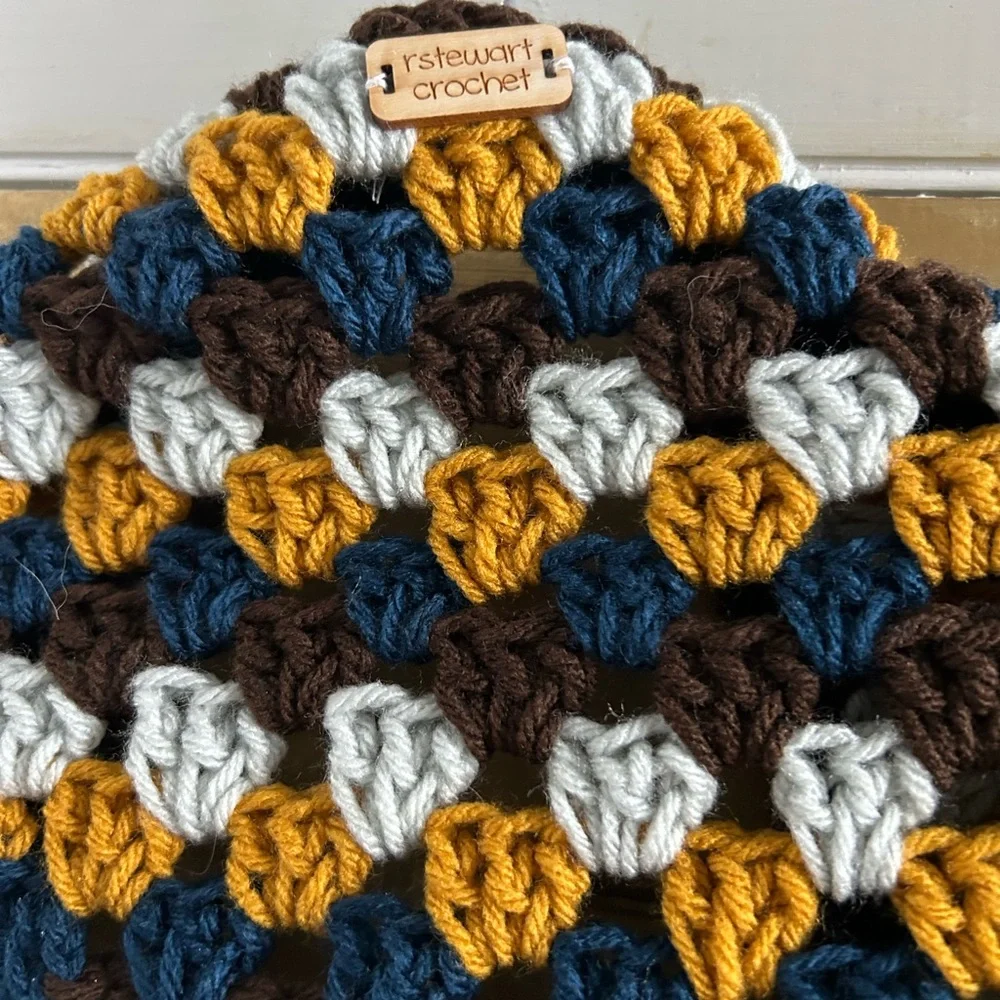 Crochet shrug‎ sweater